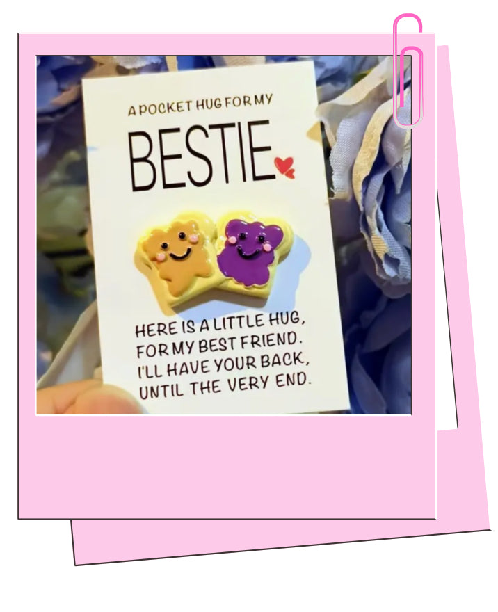 Bestie pocket hug