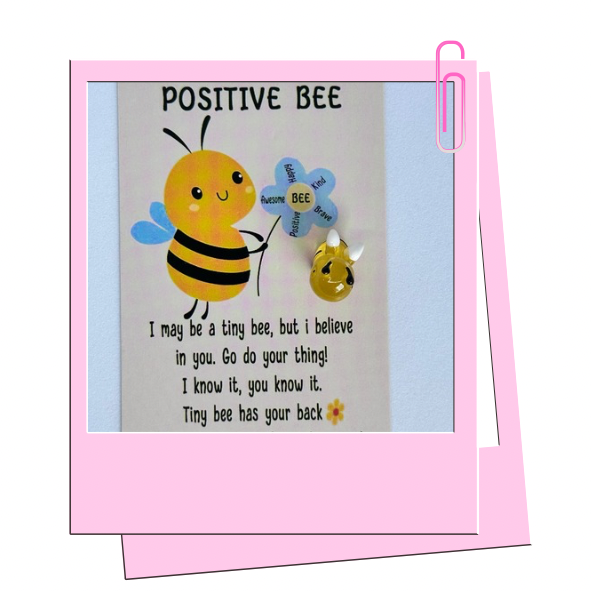 Bee pocket hug