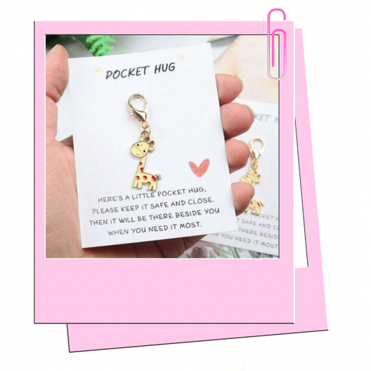 Giraffe charm pocket hug