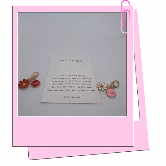 Luck flower charm pocket hug