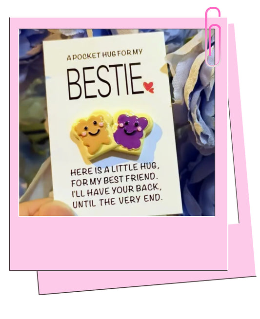 Bestie pocket hug
