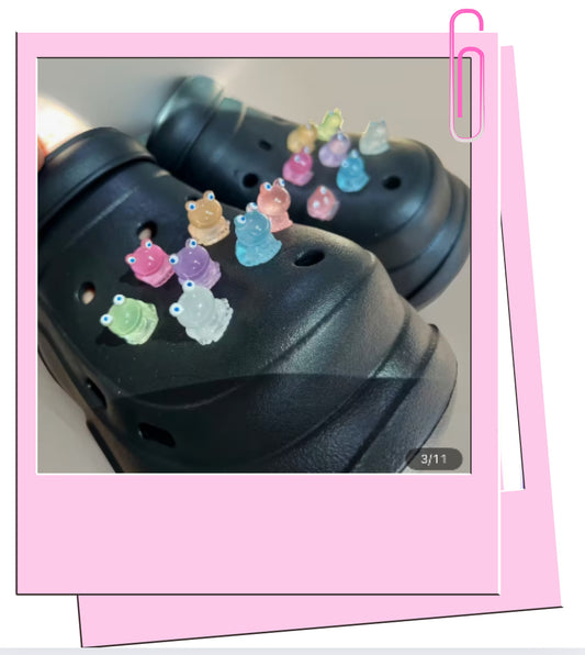 Frog croc charm