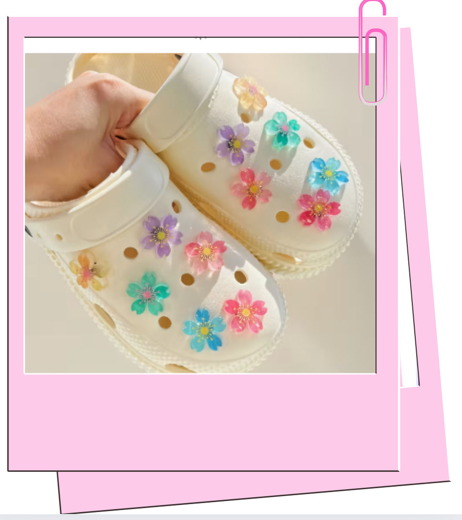 Flower croc charm