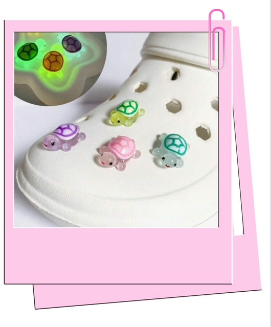 Turtle croc charms B