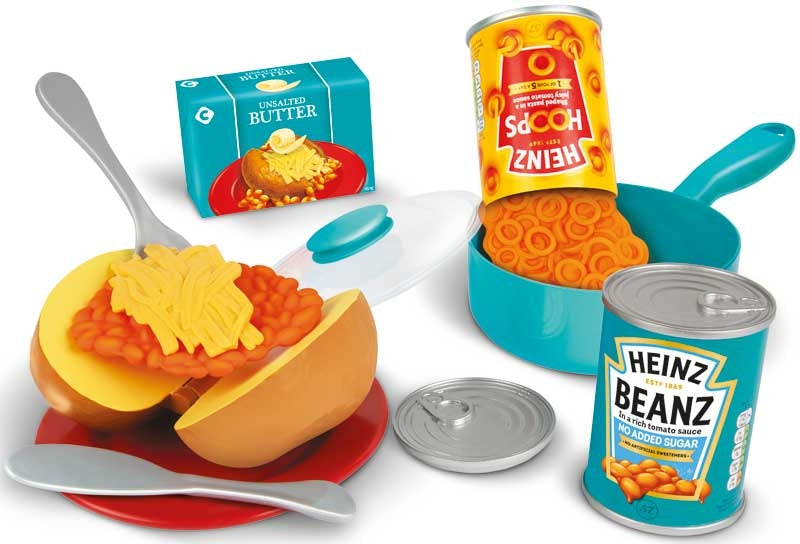 Casdon Heinz Beanz and Hoops toy playset with Beanz tin, Hoops tin and pretend kitchen accessories