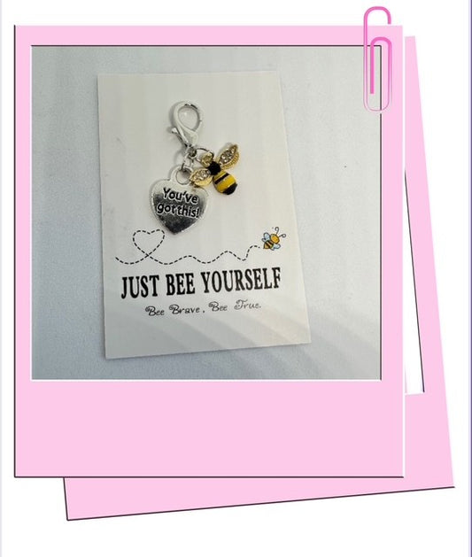 Bee Pocket Hug