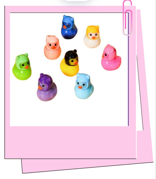 Helmet ducks